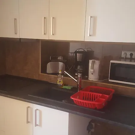 Ah Apartment *